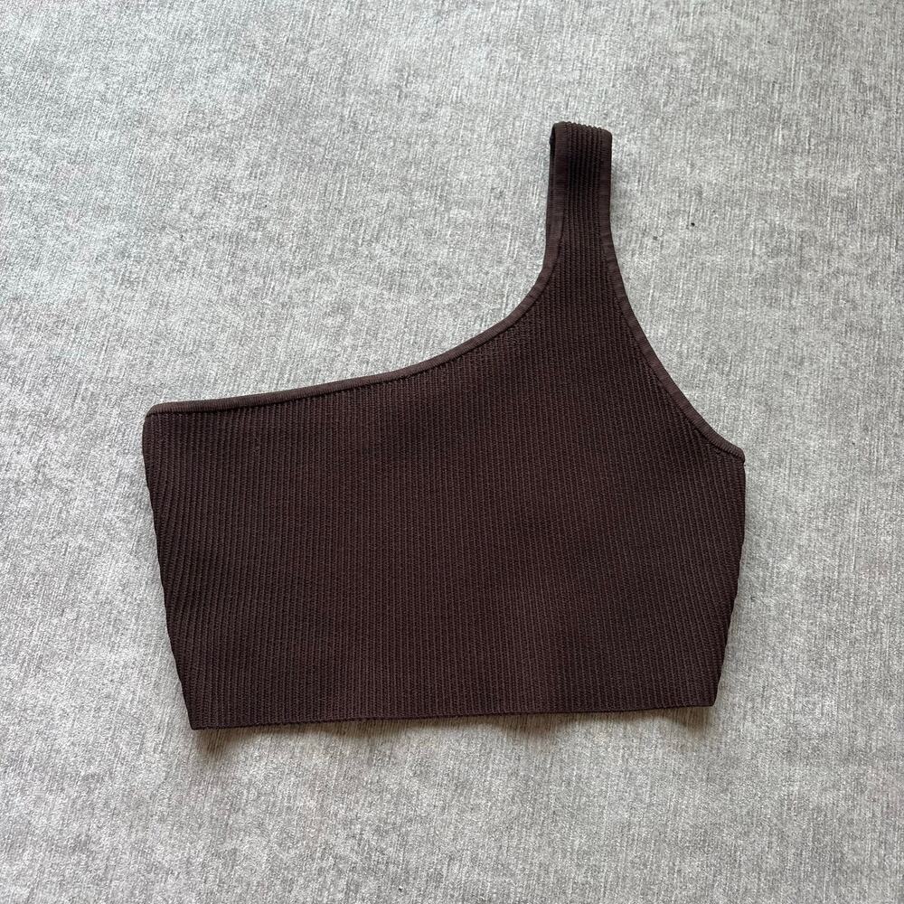 Aritzia Babaton Sculpt Knit One Shoulder Cropped Tank